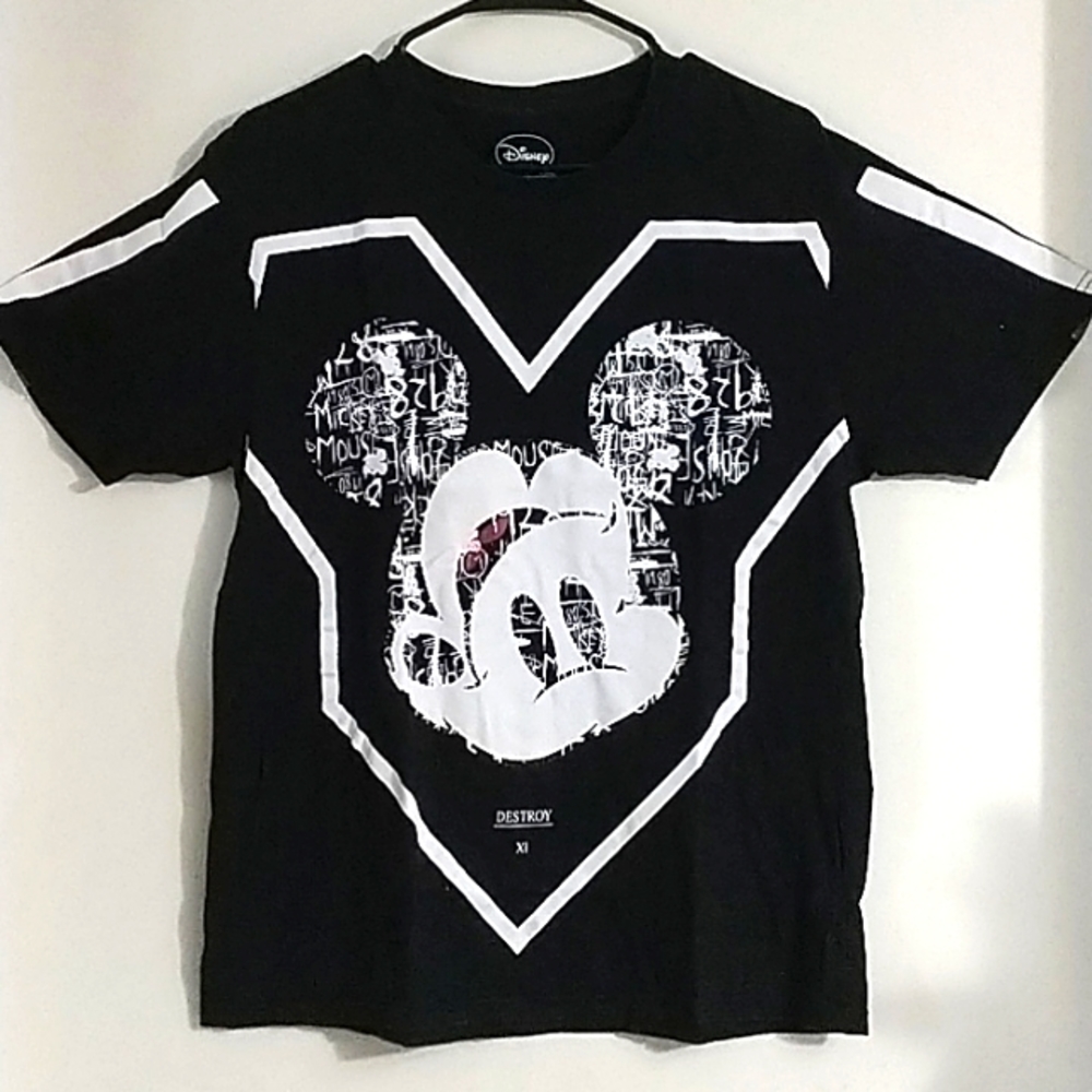 Disney Adult T-shirt Large Size